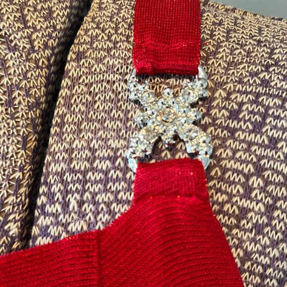 Red gown, size 5-6 - Picture 2 of 8